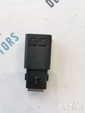98313506VV80 USB-C порт за зареждане с автомобилен конектор Keboda USB-C порт; заден многопинов