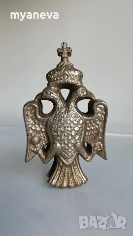 Vintage макара (скрипец) , изработена от две метални , огледални фигури с формата на двуглав орел. 