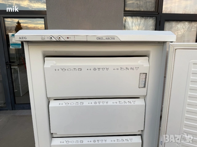 Фризер AEG 155см, снимка 4 - Фризери - 53996203