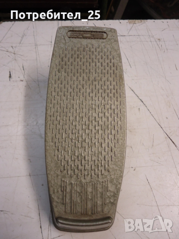 Педал за шевна машина.