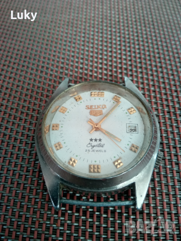 Продавам часовник Seiko 5.За майстор,ремонт(части)