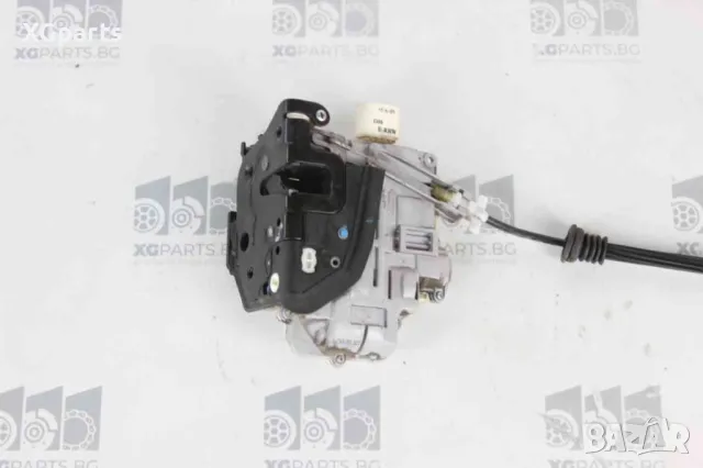 Брава врата предна дясна за Volkswagen Passat B6 (2005-2010)