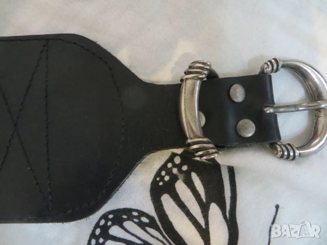 Дамски кожен колан с метални орнаменти, снимка 4 - Колани - 50869195