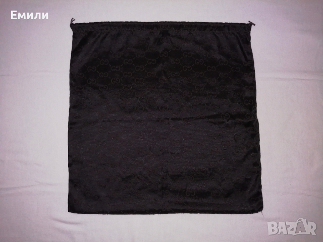 Gucci оригинална противопрахова торбичка монограм в кафяв цвят, снимка 2 - Чанти - 44673682