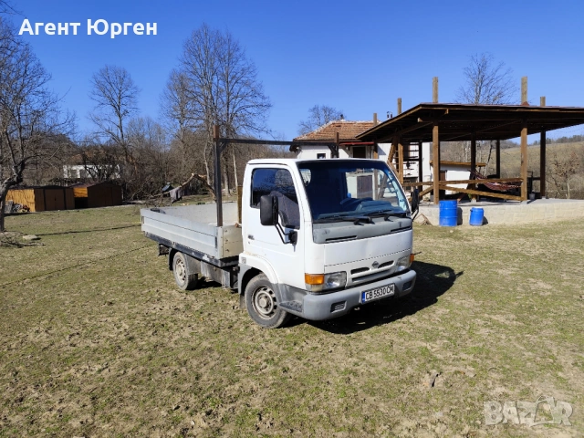 Nissan  камион бордови, категория В, снимка 3 - Бусове и автобуси - 54083826