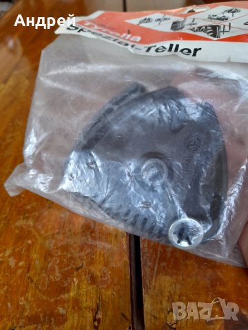 Стари накрайници за щеки Tyrolia, снимка 2 - Други ценни предмети - 42746735