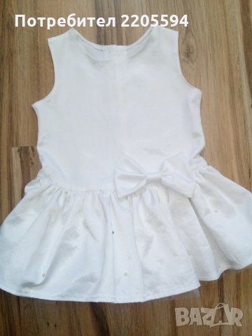 Сатенена бяла рокличка, снимка 2 - Детски рокли и поли - 29439735