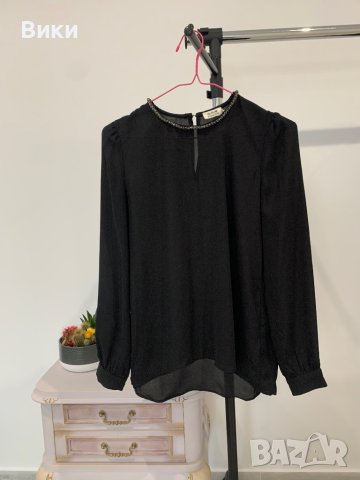 Красива блуза в размер XS, снимка 10 - Блузи с дълъг ръкав и пуловери - 44259939