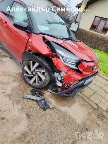 Продавам ударена Toyota Aygo x ENVY 2025, снимка 2 - Автомобили и джипове - 54093352