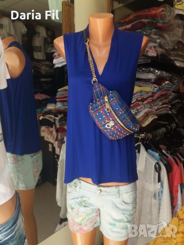 -30% Удължена блуза без ръкави с остро деколте в цвят кобалт, снимка 1