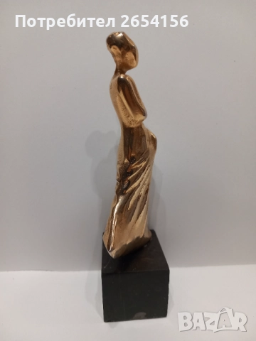 Красива малка Пластика Скулптура Статуетка , снимка 2 - Статуетки - 52978395