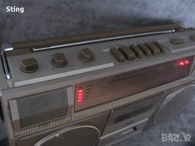 SABA RCR 480 BOOMBOX Радиокасетофон Як от 70те, снимка 4 - Радиокасетофони, транзистори - 50417541