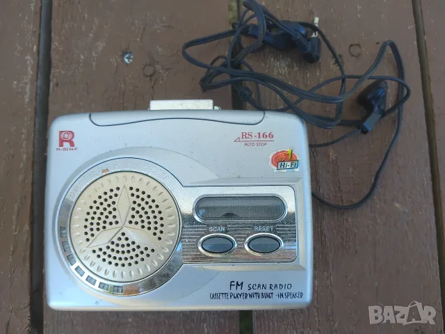 Уокмен / Walkman с касета и радио, снимка 2 - Радиокасетофони, транзистори - 56185222