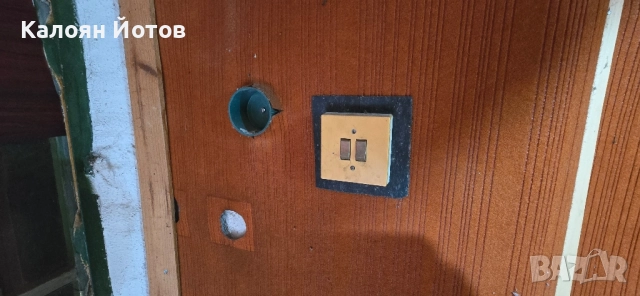 Давам гараж + парко място отпред под наем, снимка 3 - Гаражи и паркоместа - 51492421