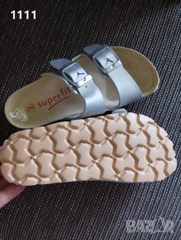 Нови чехли Superfit., снимка 3 - Детски сандали и чехли - 50909509