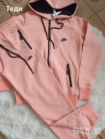 Дамски комплект Nike
