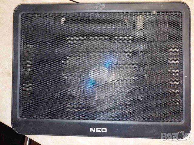 Прадавам охладител за лаптоп 15,4", снимка 2 - Лаптоп аксесоари - 39131274