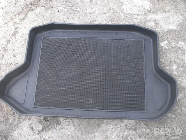 Стелка за багажник xonda crv-2