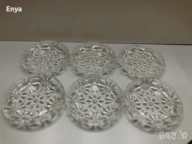 Стъклени чинийки