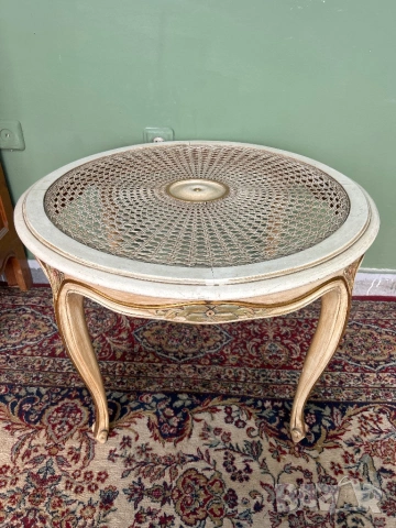 Дървена холна масичка