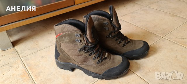 Дамски туристически боти, снимка 2 - Дамски боти - 34492908