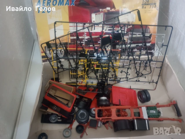 Italieri 1:24 Scania + Mercedes, снимка 2 - Колекции - 50490303