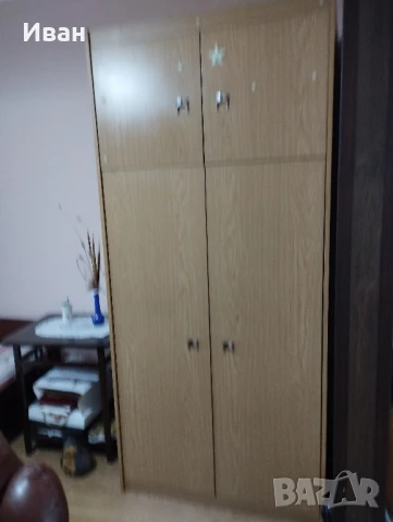 Продавам гардероб, снимка 1