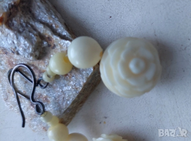 Обеци от слонова кост , снимка 2 - Обеци - 51777798