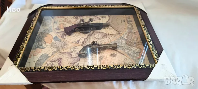 Картина пано стари географски карти с метални пиратски пистолети , снимка 2 - Декорация за дома - 55707578