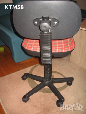 детско столче за бюро  (офис стол) , снимка 4 - Мебели за детската стая - 44348557