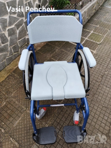 Инвалиден стол за баня и тоалетна, снимка 5 - Инвалидни колички - 53304680