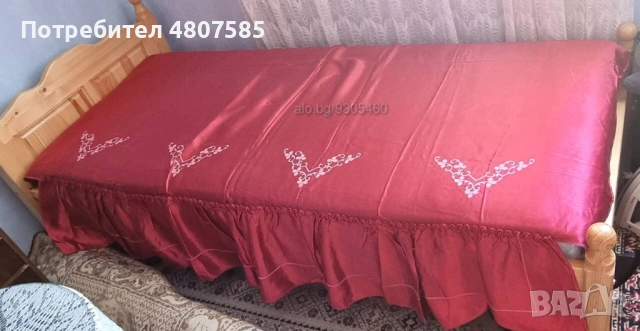 Продавам единично легло от масив с матрак