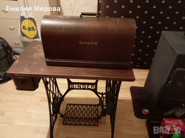 Продавам АНТИЧНА Шевна Машина SINGER , снимка 10 - Антикварни и старинни предмети - 52282932