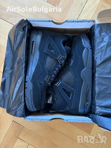 Nike Air Jordan 4s Retro Black Cat Sizes 41,42,43,44,45eu With Free Crease Protectors , снимка 14 - Маратонки - 56226259