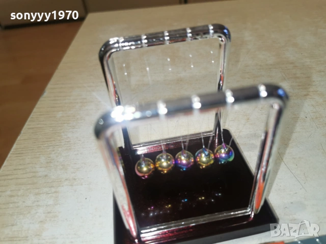 Люлката на Нютон хамелеон 9х9х8см 1601261335, снимка 12 - Колекции - 53121039