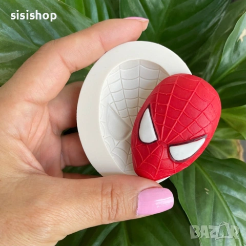 Силиконов молд спайдърмен (7,3 х 6,2 см) – За детайлни фондан елементи и бонбони 4937, снимка 8 - Форми - 54071042