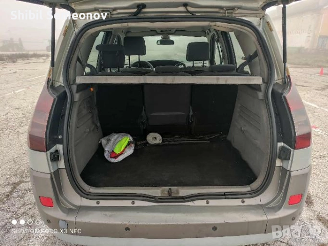 Renault Scenic 1.9, снимка 11 - Автомобили и джипове - 52456647