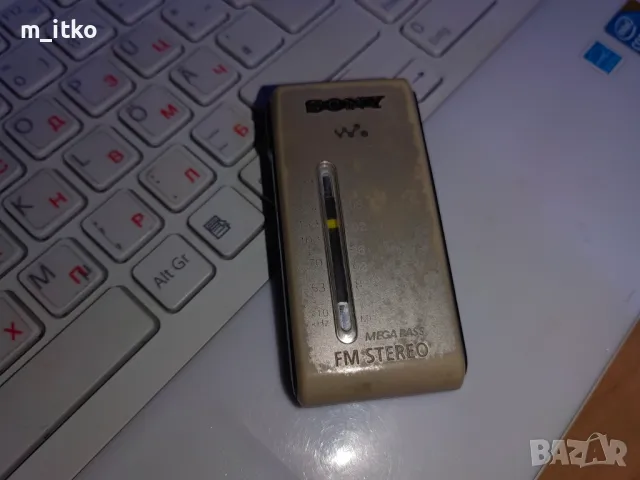 SONY srf-s84/FM радио, снимка 6 - Декове - 49607989