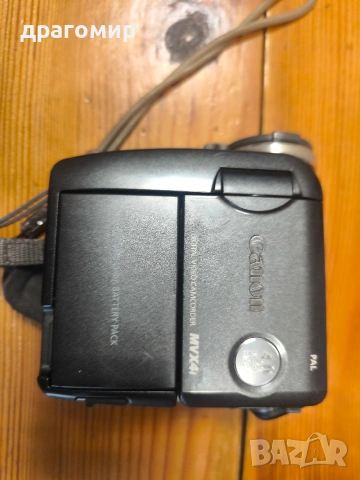 Canon MVX4i Mini DV видеокамера , снимка 3 - Камери - 54200576