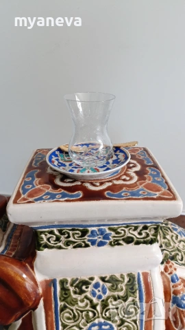 Порцеланова , ръчно рисувана с детайлни орнаменти , индийска маса с форма на слон ., снимка 4 - Маси - 54230256