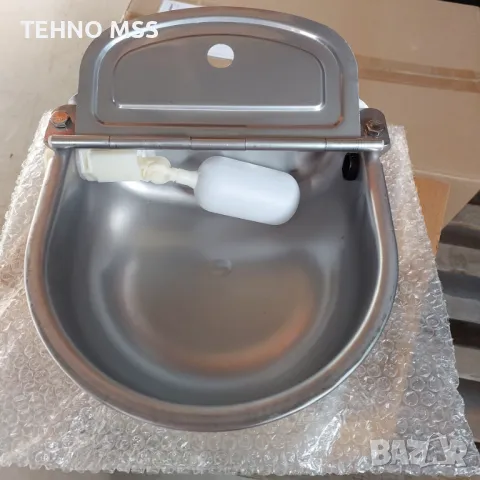 Автоматична поилка с поплавък / Неръждаема стомана за Едри и дребни животни/ Капацитет 2,5 Л, снимка 2 - Други стоки за животни - 47266810