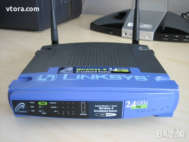 Безжичен рутер Linksys WRT54G, снимка 1 - Рутери - 35393092