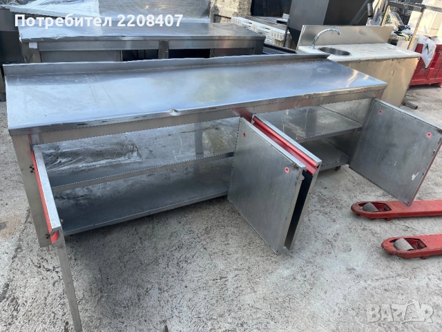 Работна маса неръждавейка, снимка 2 - Обзавеждане на кухня - 51654856