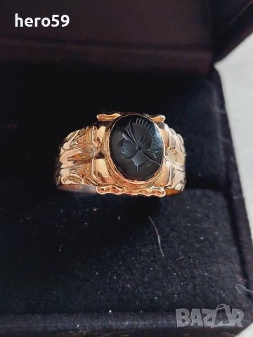 Златен пръстен 14к.с гема(камея)на оникс