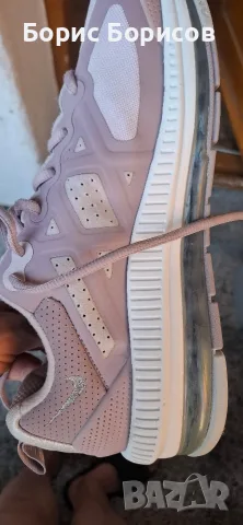 Дамски маратонки Nike 