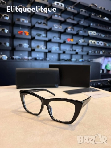 очила с черен обикновен калъф и Ув защита ysl saint laurent 