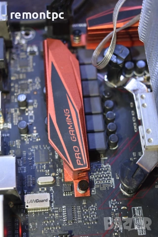 Дънна платка ASUS B150 PRO GAMING, снимка 8 - Дънни платки - 54354393