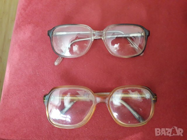 Дамски диоптрични очила с дебели рамки