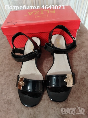 Продавам Лачени сандали BOLGARI – елегантност със златен акцент, снимка 2 - Сандали - 52309733