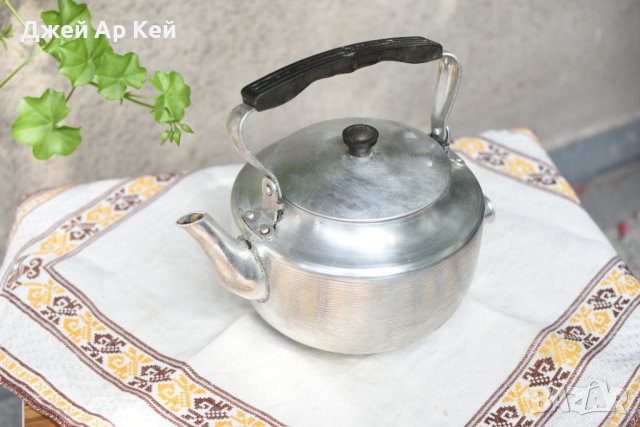 Чайник Алуминиев 2,5 литра, снимка 2 - Аксесоари за кухня - 42312507